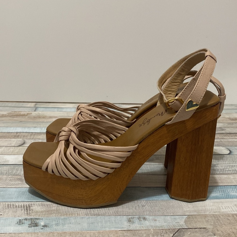Nataly Mendez Wooden Block Heel Sandals - Picture 3 of 16